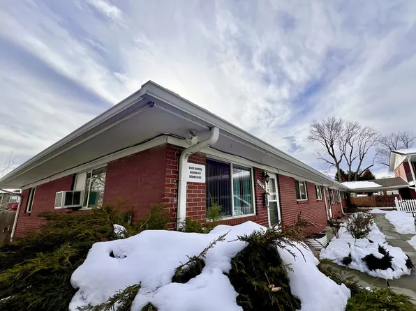 Village Green Apts