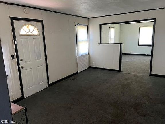 5th image of 817 Moore Farm Ln