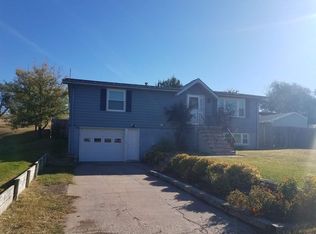 222 Crook Ave, Curtis, NE 69025