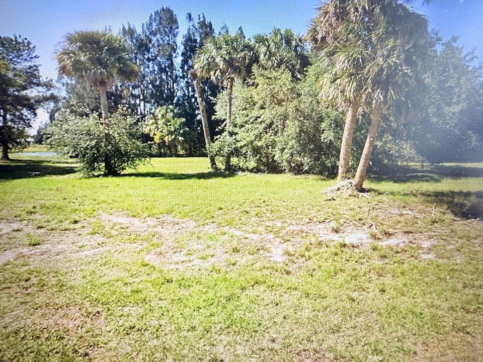 2nd image of 6209 Pebble Lane