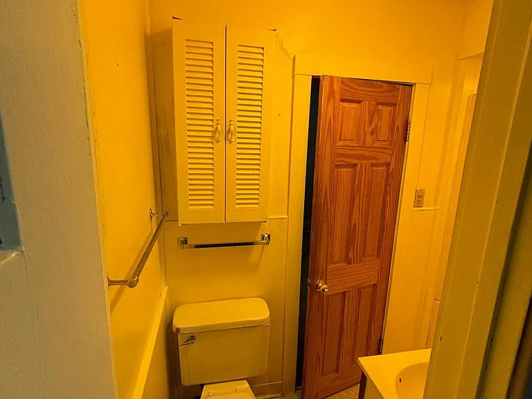 2706 W 4th St #1 — Photo 8