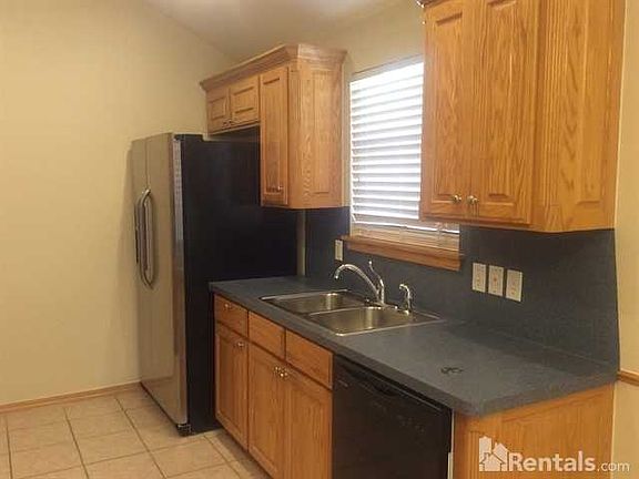 4th image of 4216 Notting Hill Dr