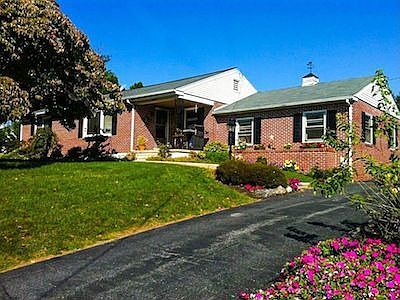 2nd image of 2483 Leaman Rd