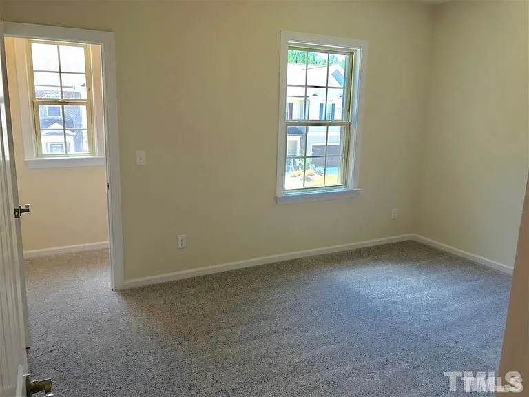 1907 Blue Jay Point — Photo 14