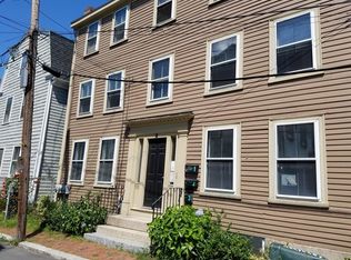 9 Curtis St #1, Salem, MA 01970