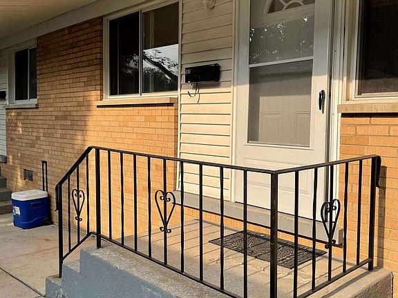 2nd image of 565 Sidney Ave Unit A
