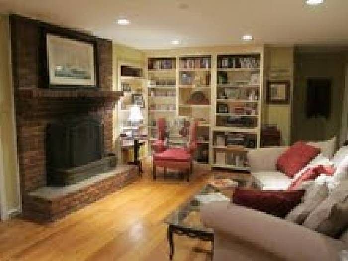 den/family room