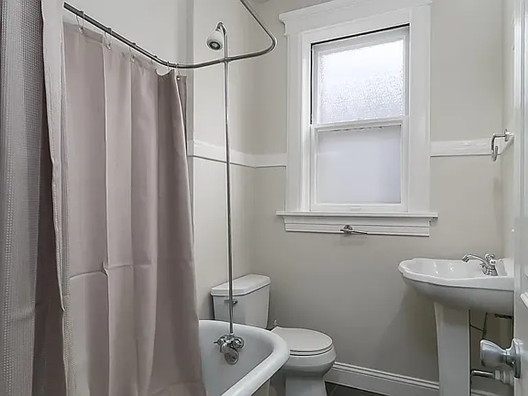 4219-4221 Botanical Ave — Photo 9