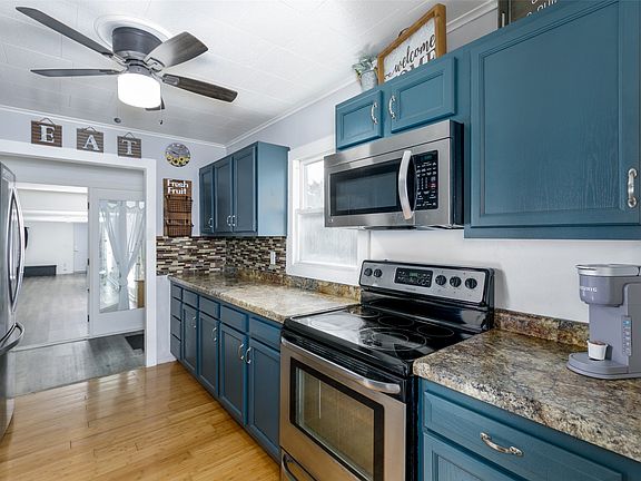 5th image of 1917 59th St