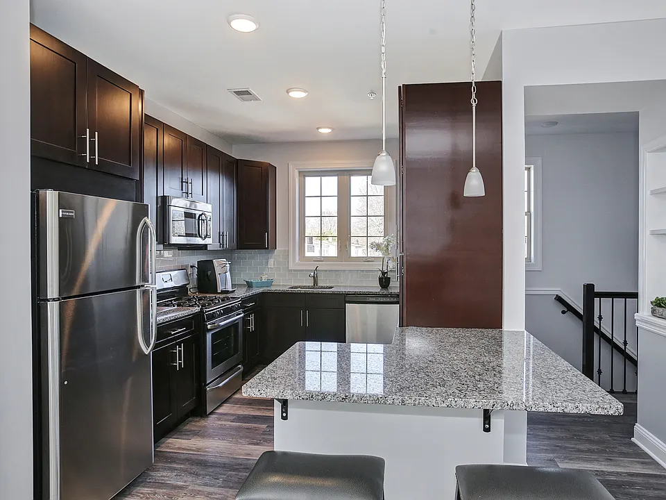 Gramercy Townhomes - 210