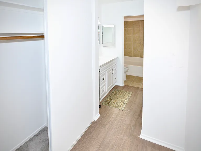 1621 Hotel Cir S #E304 — Photo 13