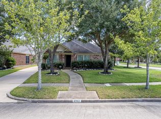 4902 Lake Catherine Ct, Richmond, TX 77407