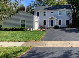 1109 Barberry Ct, Downers Grove, IL 60515