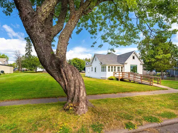 317 1st Ave, Two Harbors, MN 55616