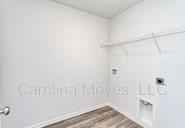638 Farmstead Trl — Photo 14
