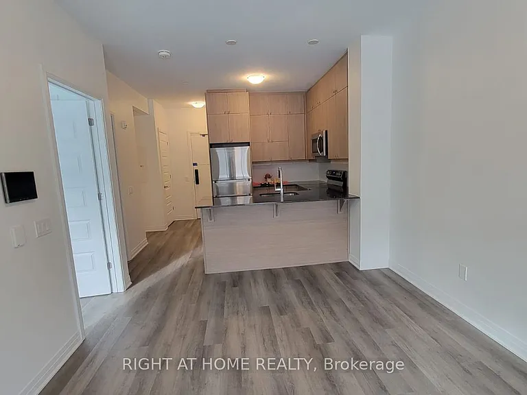 470 Gordon Krantz Ave #118 — Photo 2