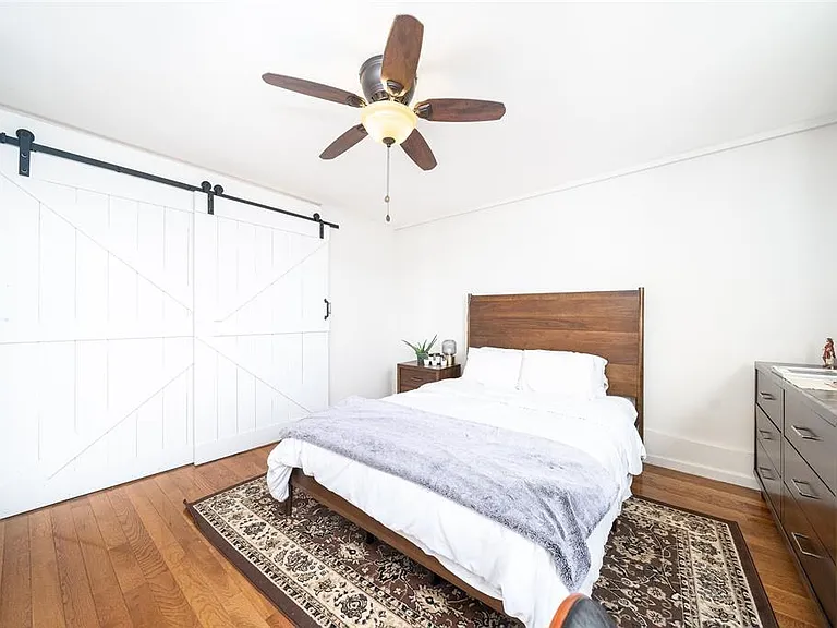 55 Bowers St #3 — Photo 9