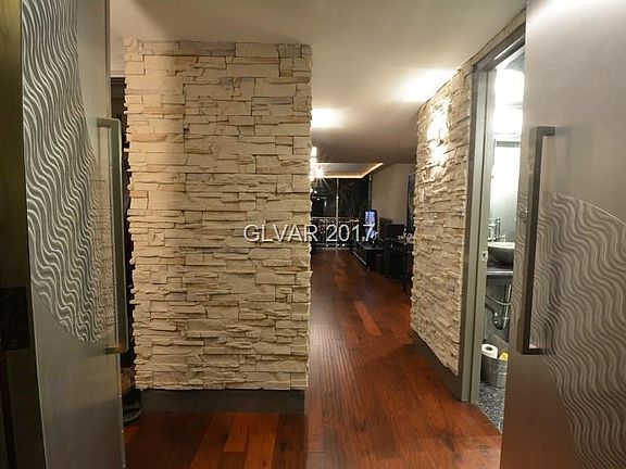5th image of 3111 Bel Air Dr Unit 24B