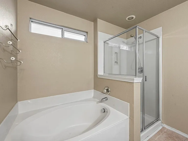 12482 Shepherds Hill Ln — Photo 22