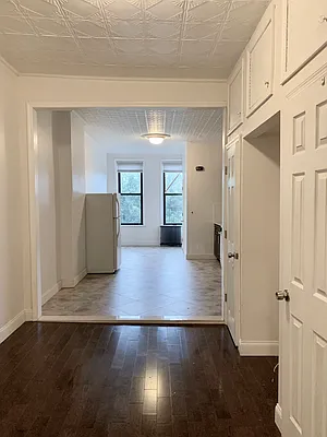 Rented by Oxford Property Group | media 7