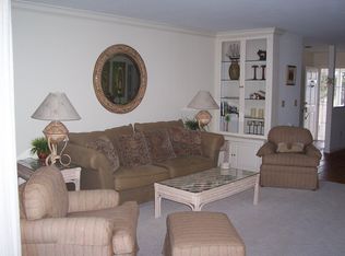 1135 4th St S, Naples, FL 34102