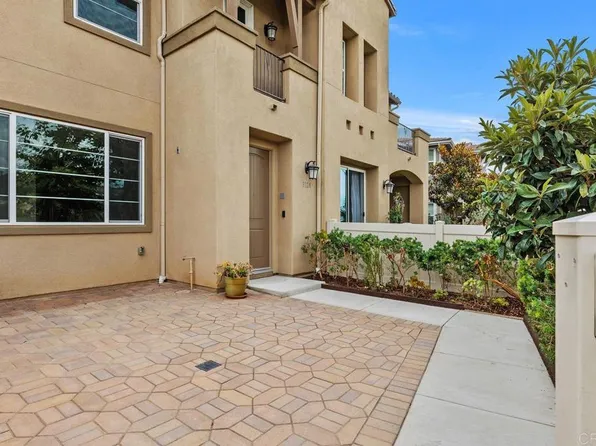 3328 Campo Azul Ct, Carlsbad, CA 92010