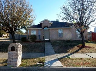 1502 Cedarcrest Cir, Mesquite, TX 75149