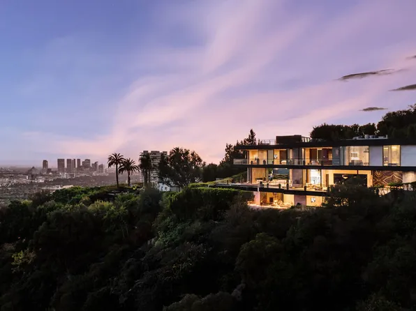 9199 Thrasher Ave, Los Angeles, CA 90069