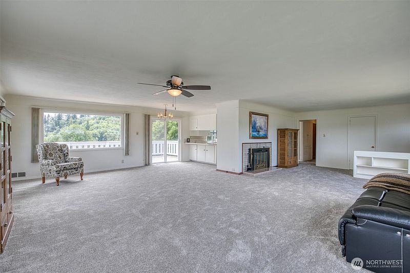 5th image of 1007 Riverview Drive