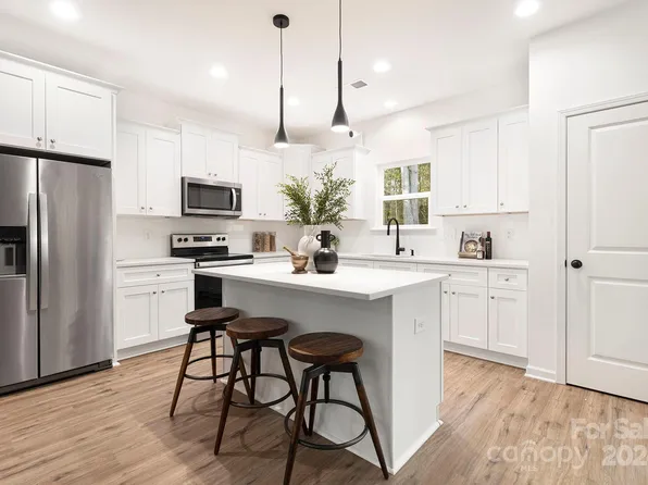 102 Apple Ct, Kings Mountain, NC 28086