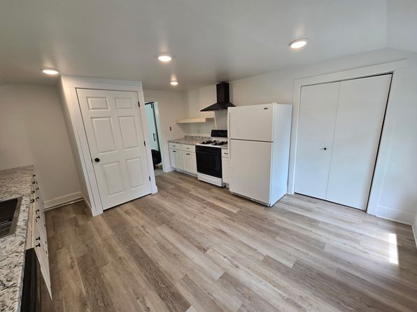 540 Dunkirk Ave #1