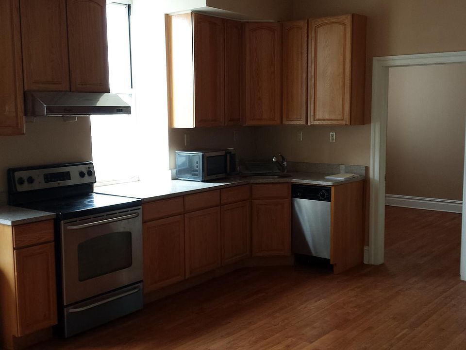 1st image of 926-28 Race St #7B
