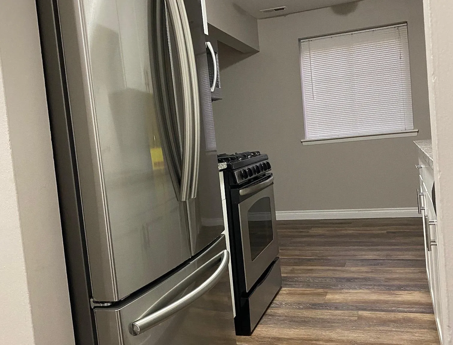 1 bed, 716 sqft, $1,200 — Photo 1