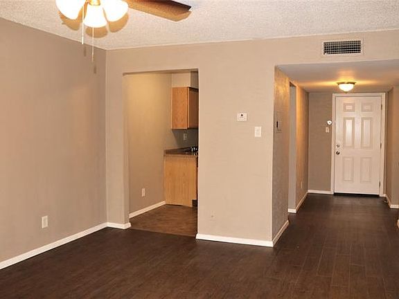 3rd image of 6004 Westridge Ln APT 708