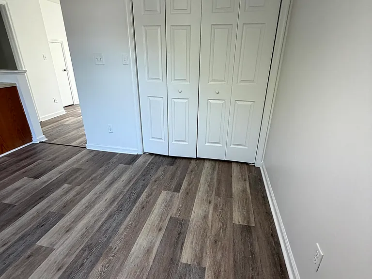 2915 Sorrell Ct — Photo 8