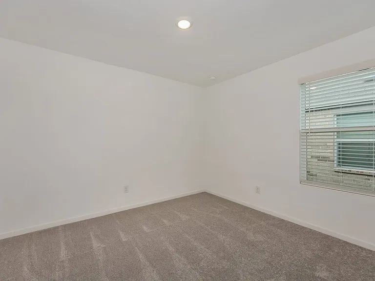 1621 Sparrow Hawk Rd — Photo 13