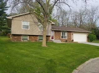 8 Sussex Pl, Ottumwa, IA 52501