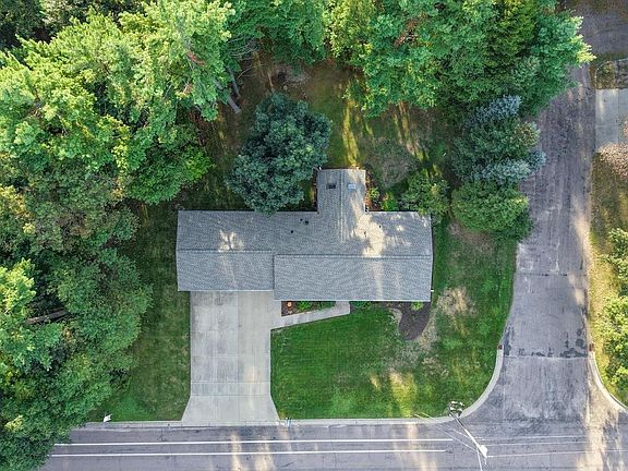 5th image of 1510 25TH AVENUE SOUTH