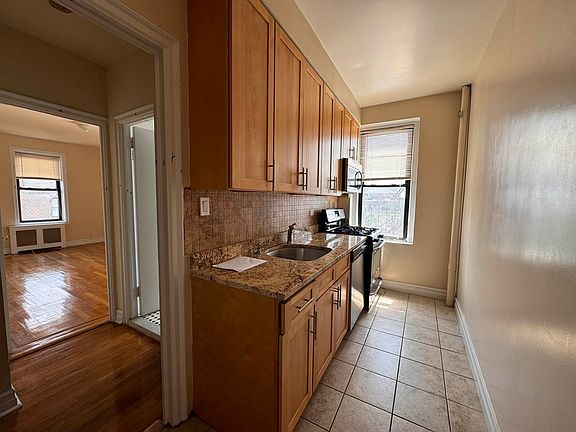 2nd image of 4141 41st St APT 4