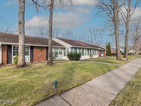 2nd image of 265 Kingston Court #C