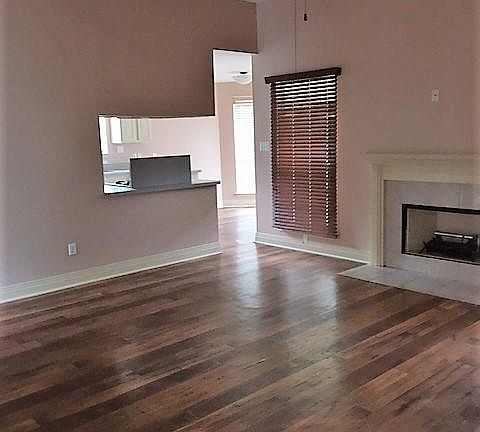 3rd image of 509 N Domingue Ave