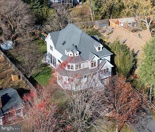 1st image of 518 Beach Dr