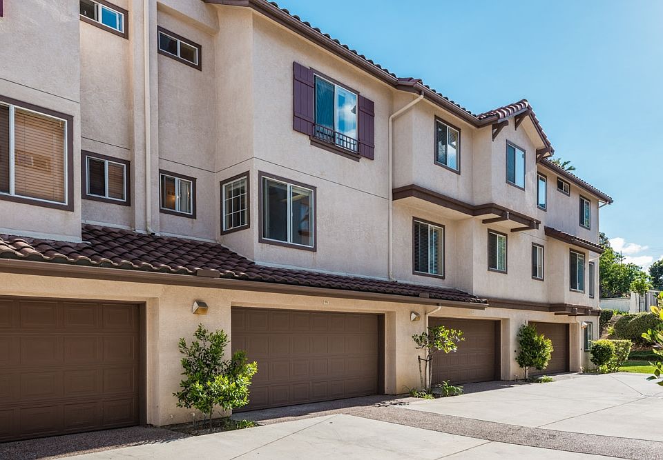 1st image of 10210 Wateridge Cir Unit 164
