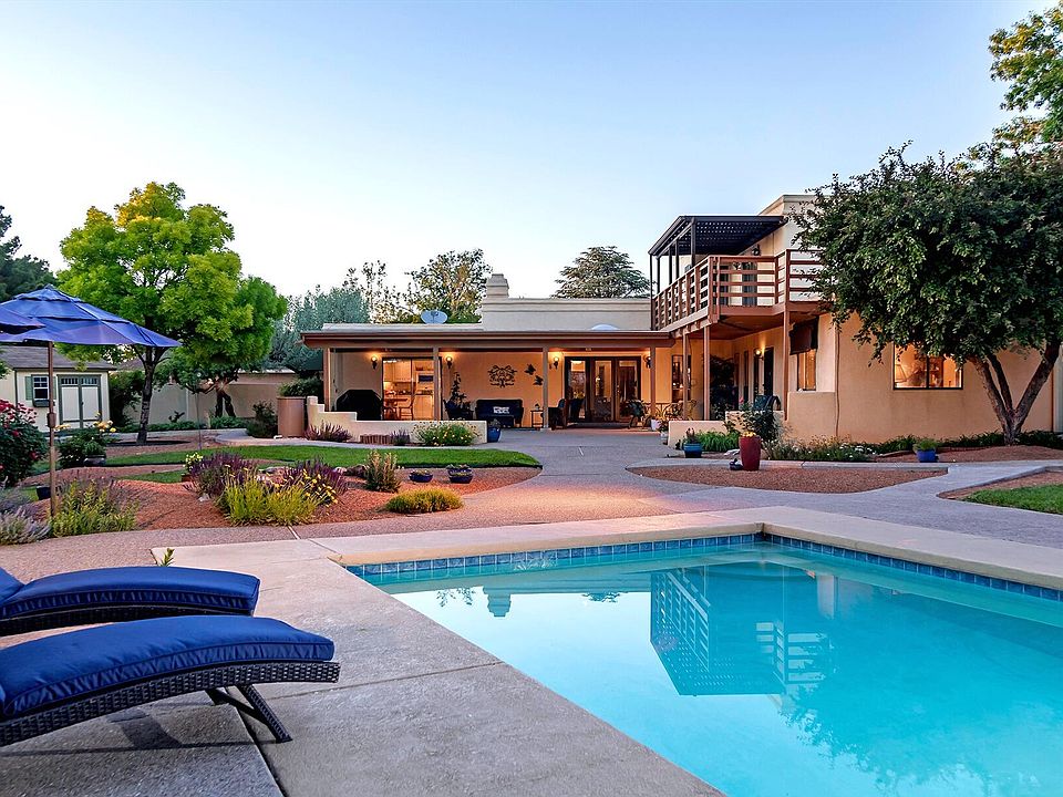 1st image of 5601 Planeta Ct NE