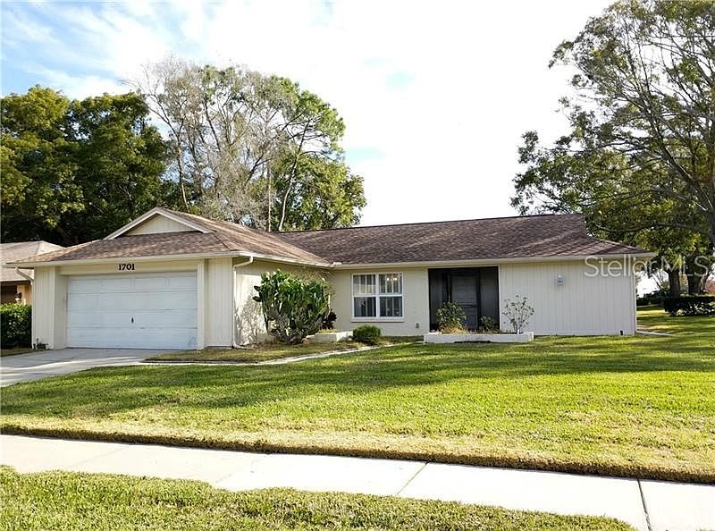 1st image of 1701 Macdonnell Dr