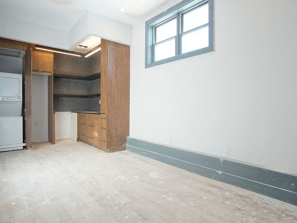 1st image of 376 Bedford Ave #2BB
