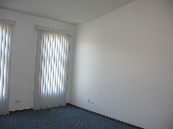 5th image of 1800 Fox Run Dr Unit D