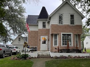 307 Oak Ave, Charter Oak, IA 51439