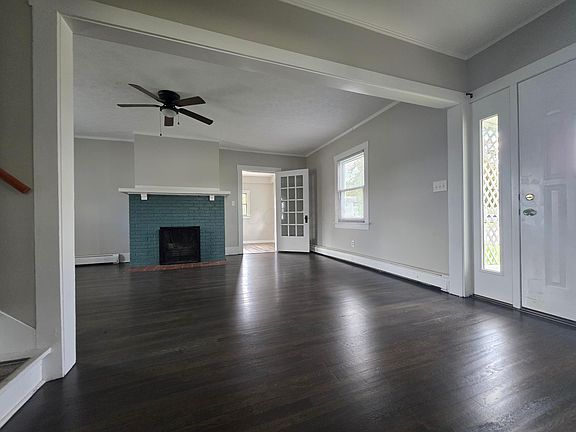 4th image of 809 W Main St