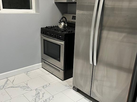 5th image of 7170 Jamieson Ave #1